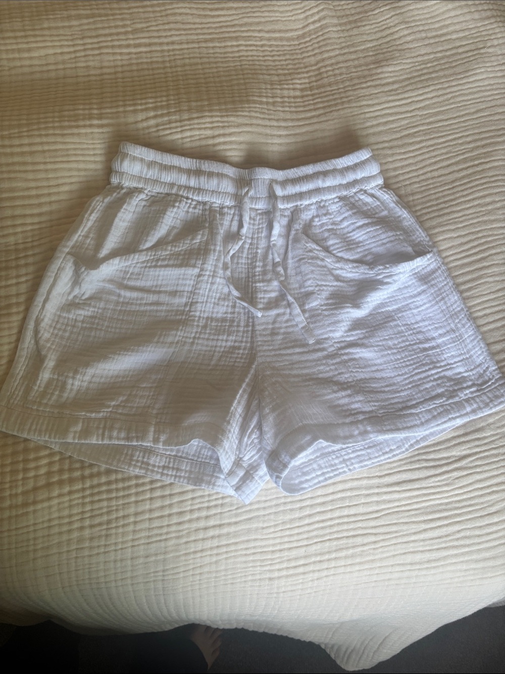 MATE the Label White Drawstring Gauze Athletic Shorts